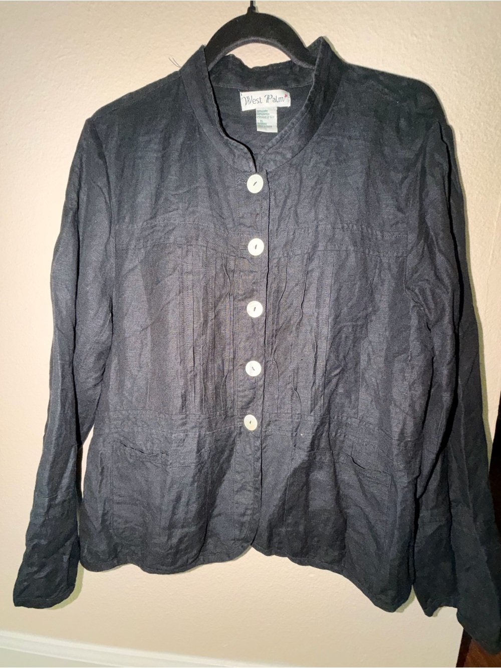 Black Button-Front Women's Jacket - Mandarin Collar